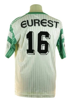Numéro 16 Extérieur
